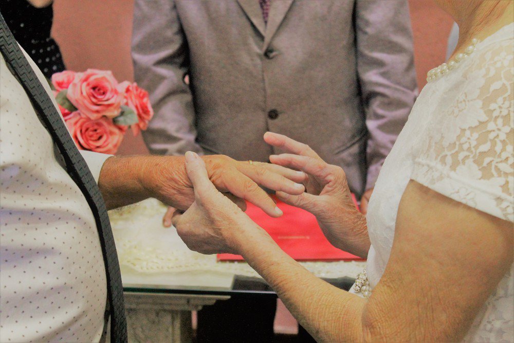1550185739 Idosos se conheceram em aplicativo e provam que amor não tem idade Idosos se conheceram em aplicativo e provam que amor não tem idade 1550185739 Idosos se conheceram em aplicativo e provam que amor não tem idade